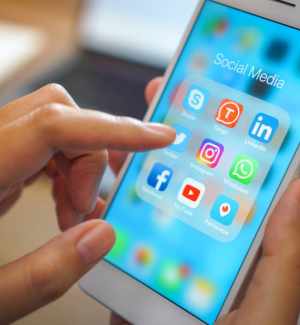 ROCKETLIKES : expert du marketing des médias sociaux
