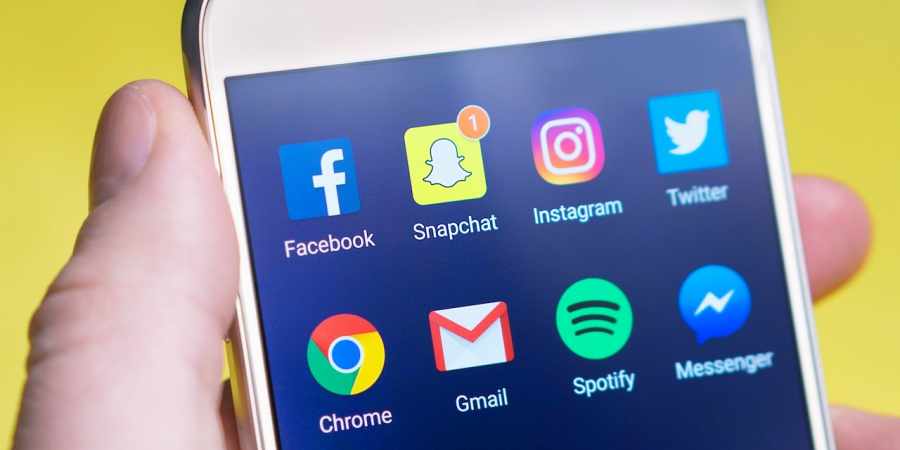 réseaux sociaux IA